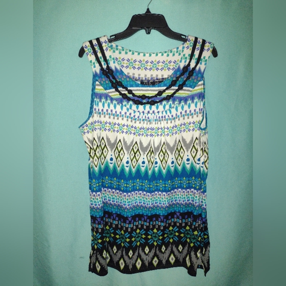Chic Blue Patterned Sleeveless Blouse